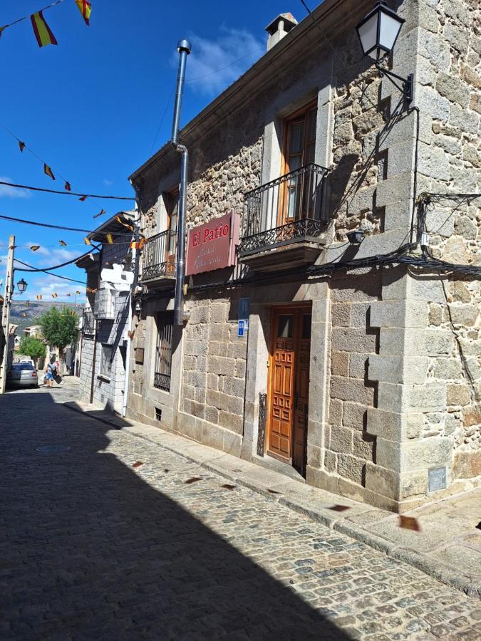 Hostal El Patio Restaurante San Bartolome de Pinares Exterior photo